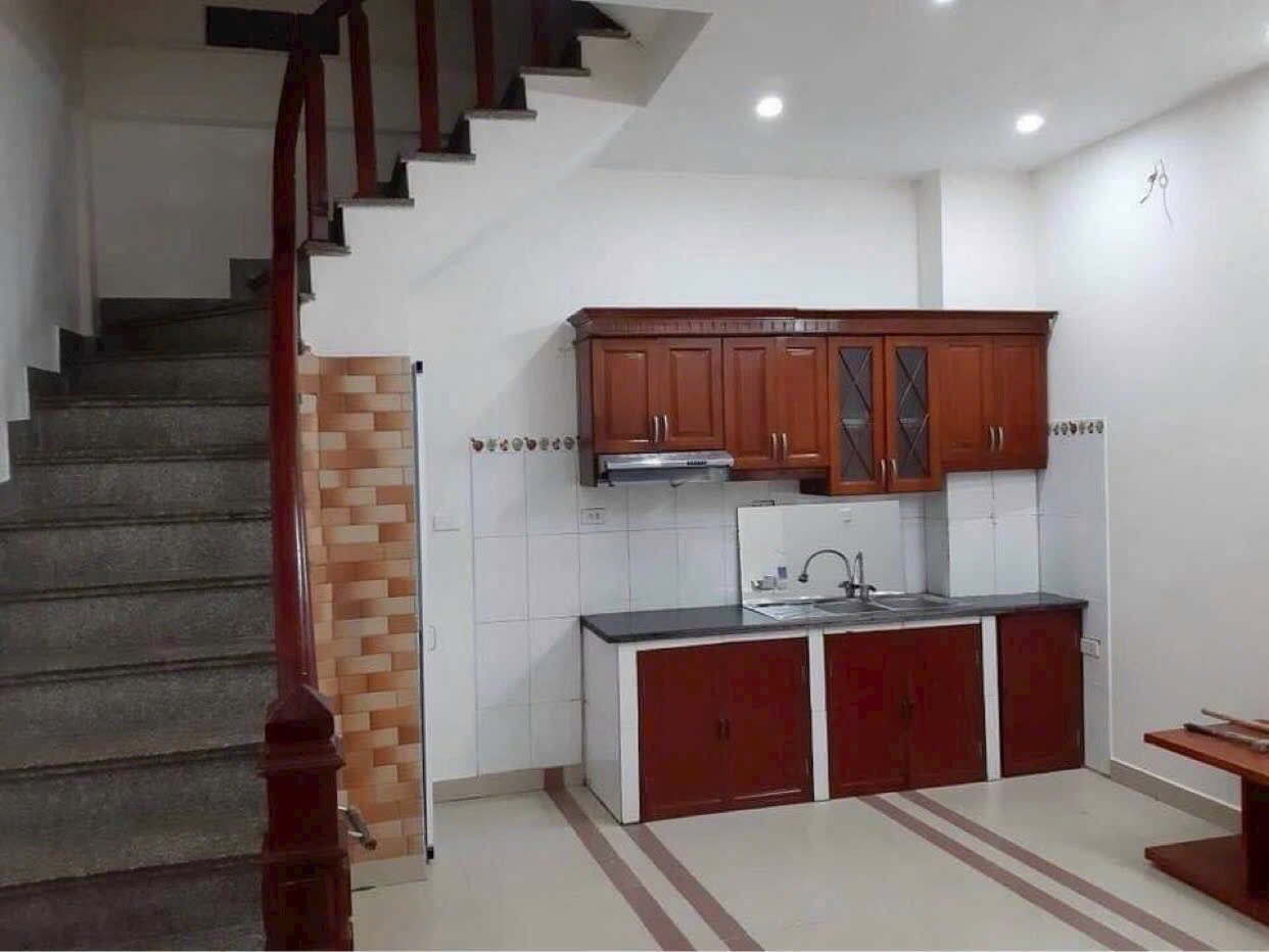Cho thuê Phố Xã Đàn 5 tầng x 32m2, 3 ngủ, 4 vệ sinh, 12.5 Triệu - Ảnh chính